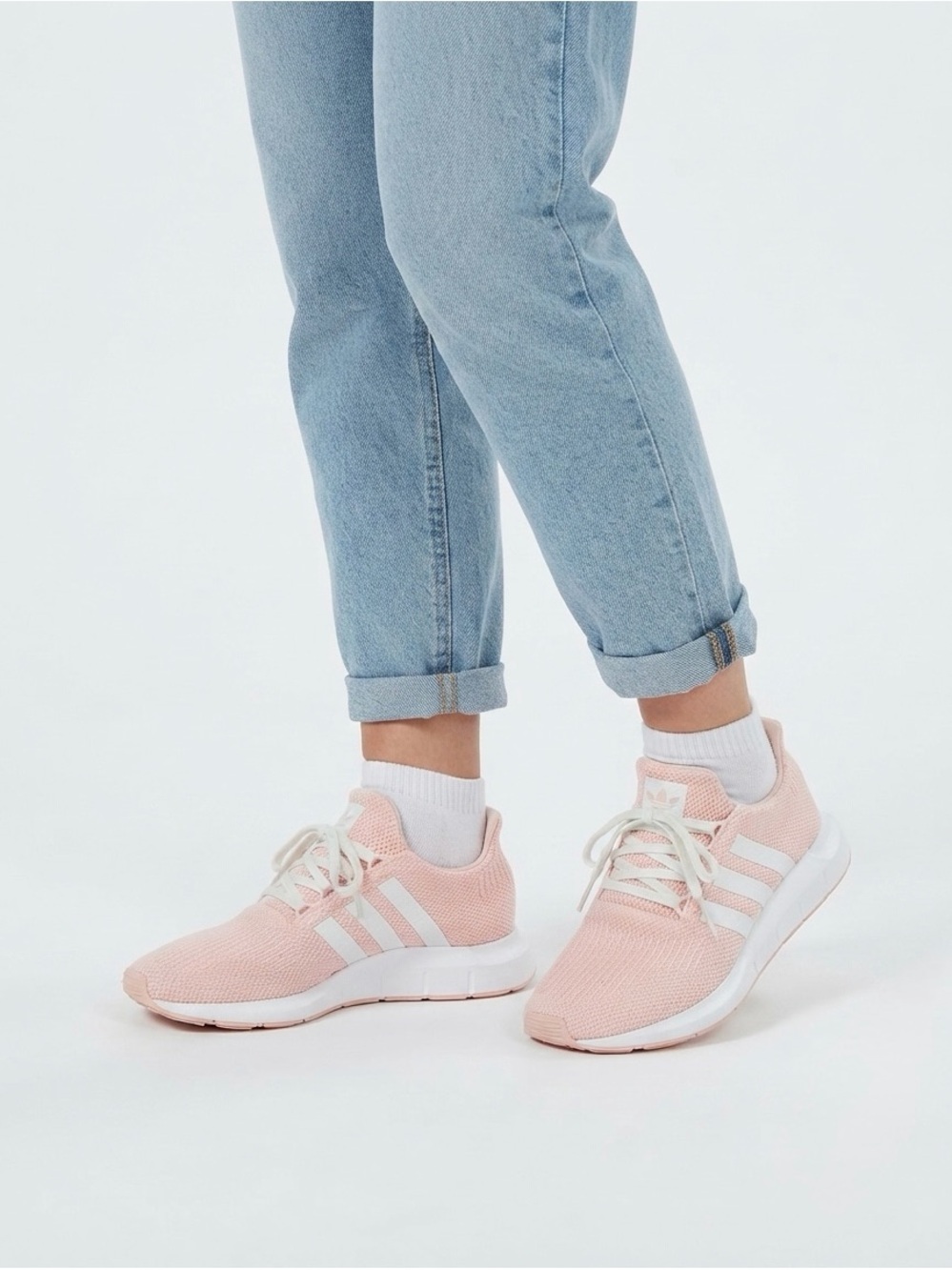 [Adidas] Pink Swift Runners